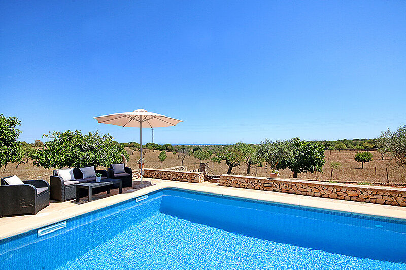 Pool, Chillout und Ausblick von der Gran Pasqual Gran bei Porto Cristo