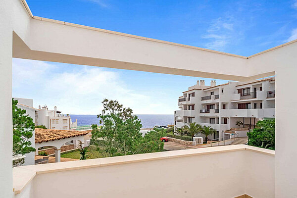 Exklusives Penthouse mit Meerblick in Cala D'or, 134 m², 3 SZ, 2 Bäder, Terrassen, Pool, Stellplatz – Finca kaufen in Santanyí, Mallorca
