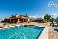 Finca mit Padel und Pool