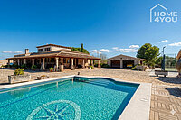 Finca mit Padel und Pool